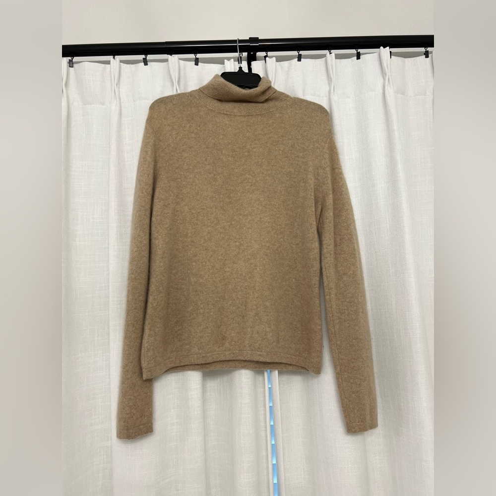 Cashmere Apt. 9 Camel Turtleneck Knit Sweater